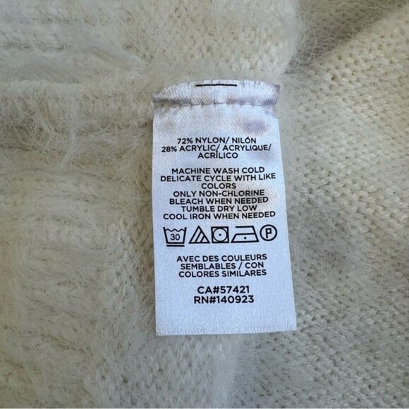 LOFT Fuzzy Sweater in Cream - M - Picture 6 of 7